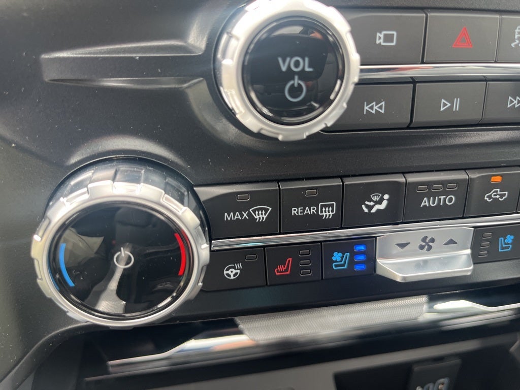 2025 Ford F-350SD Lariat