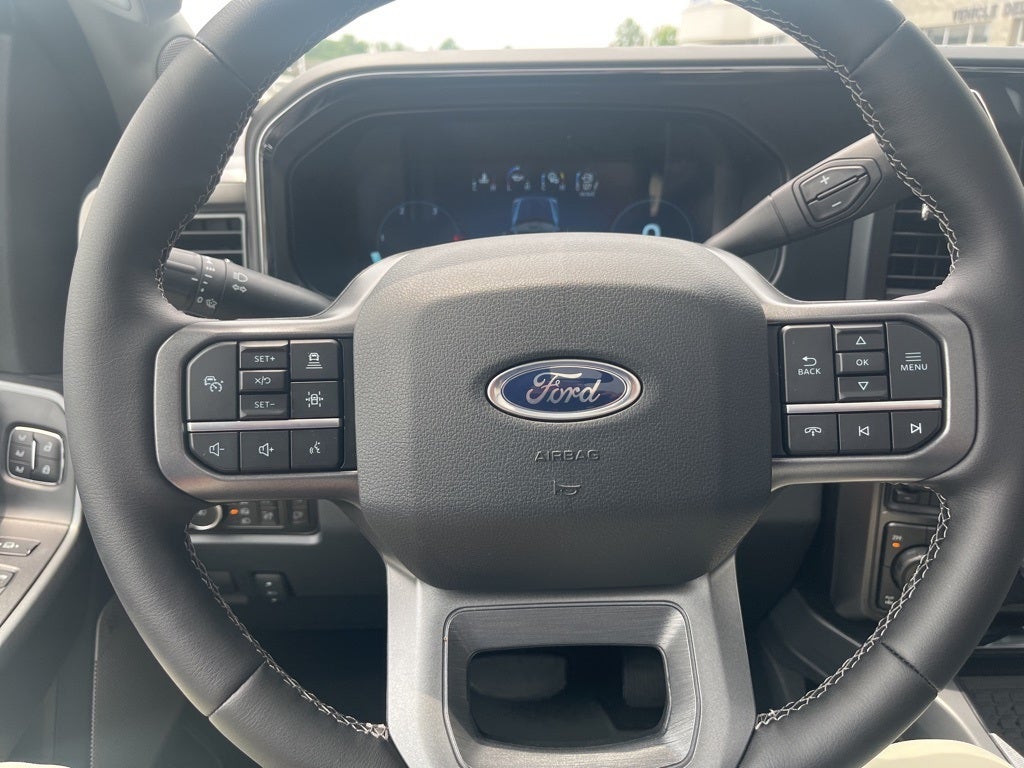 2025 Ford F-350SD Lariat