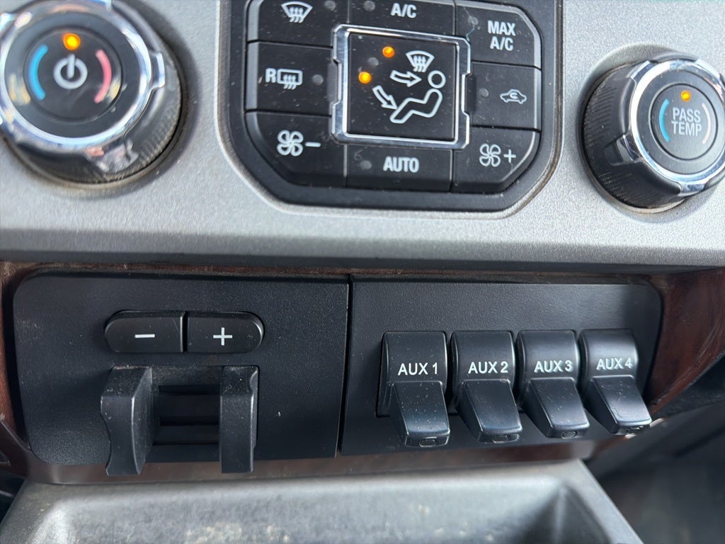 2015 Ford F-350SD Lariat Flat Bed