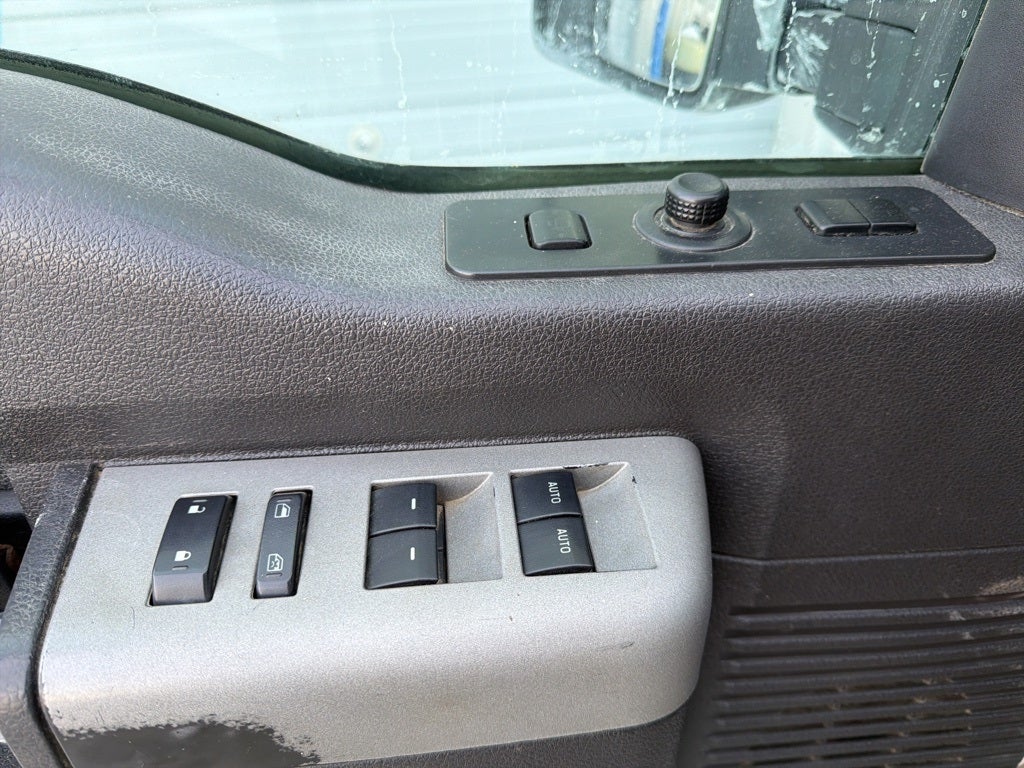 2015 Ford F-350SD Lariat Flat Bed