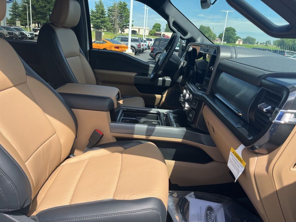 2026 Ford F-350SD Lariat DRW