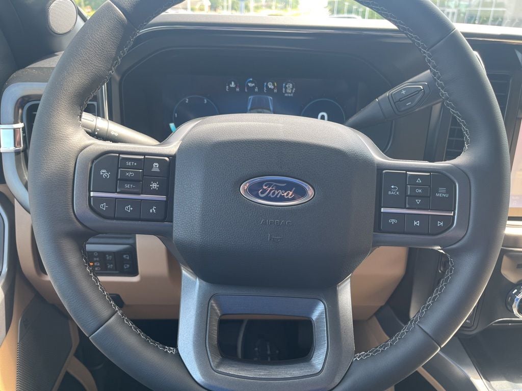 2026 Ford F-350SD Lariat DRW