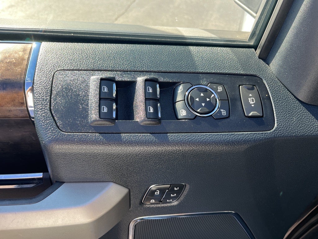 2022 Ford F-450SD Lariat DRW