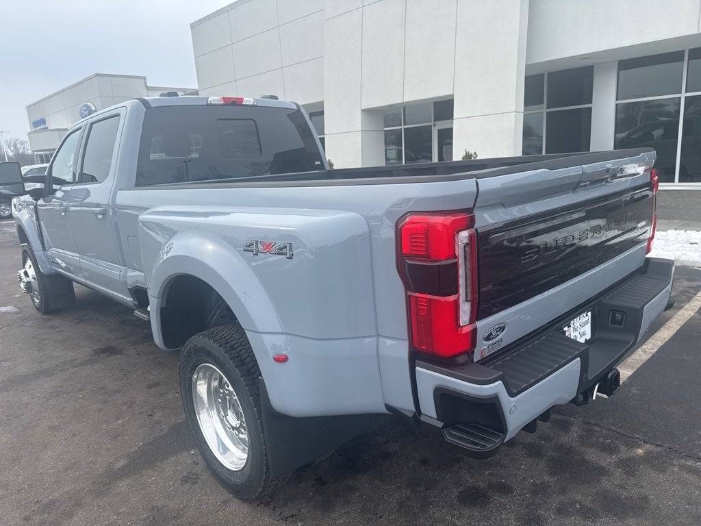 2026 Ford F-450SD Platinum DRW