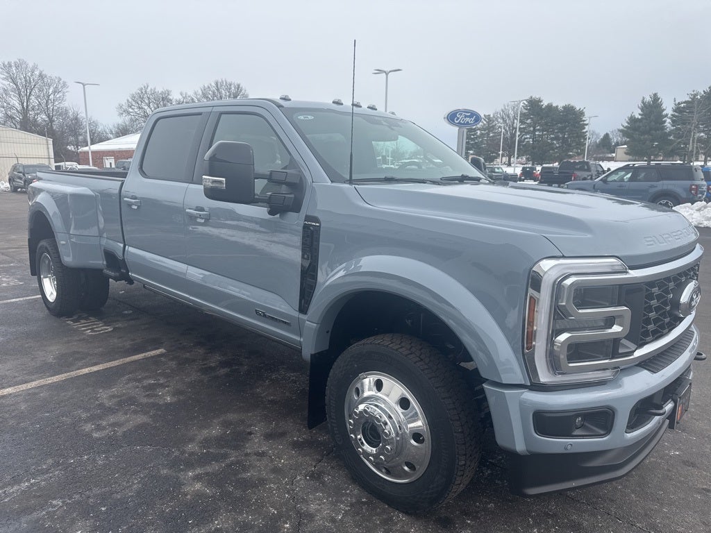 2026 Ford F-450SD Platinum DRW