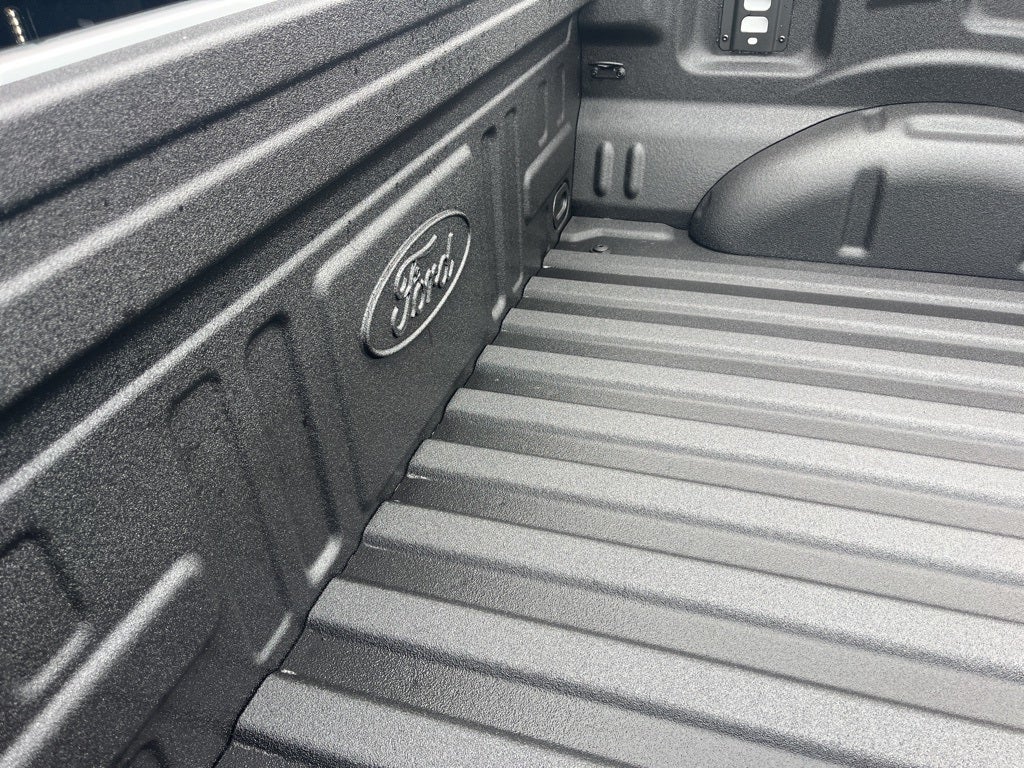 2025 Ford F-150 Lariat Hybrid