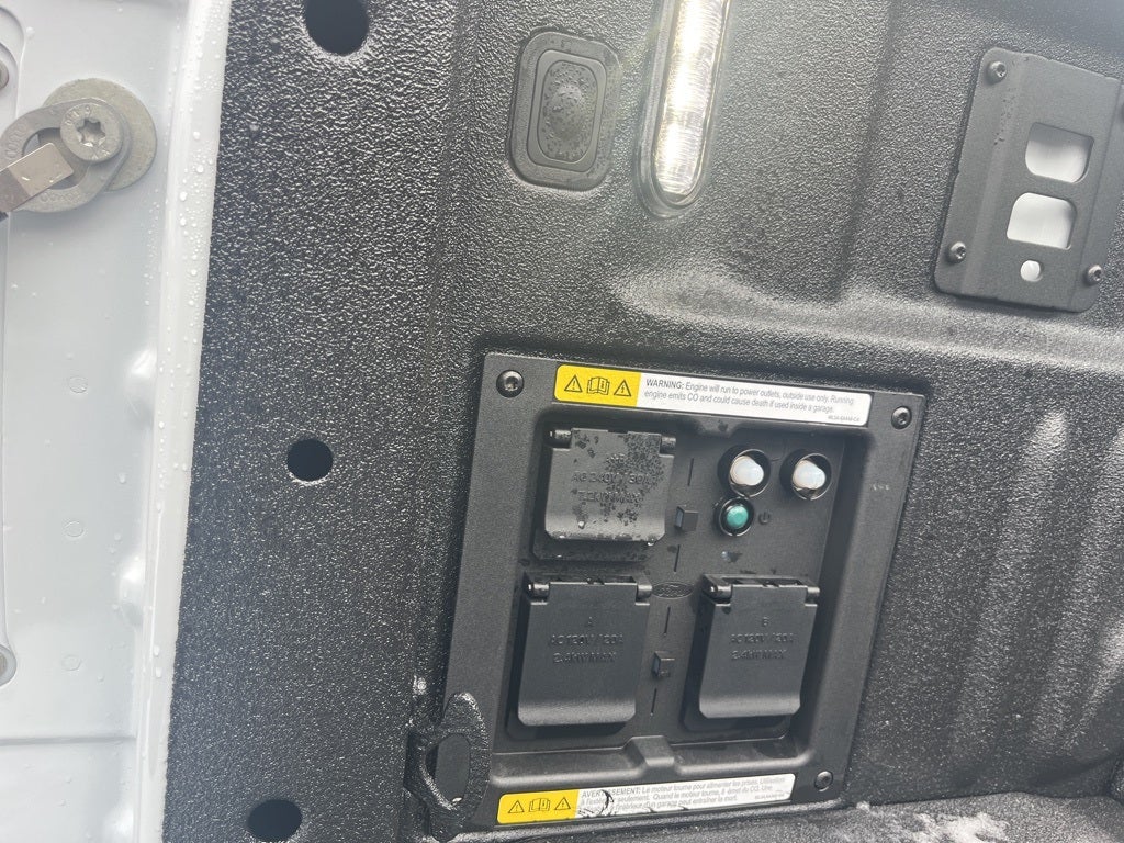 2025 Ford F-150 Lariat Hybrid