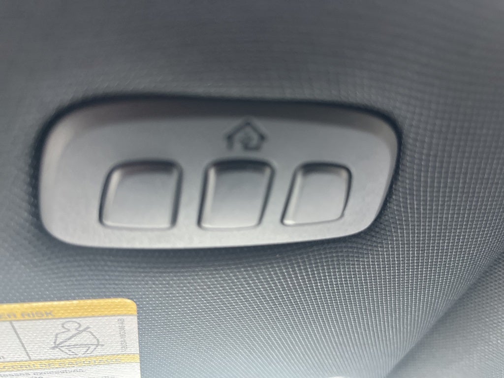 2025 Ford F-150 Lariat Hybrid