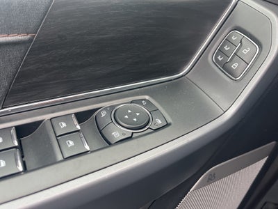 2025 Ford F-150 Lariat Hybrid