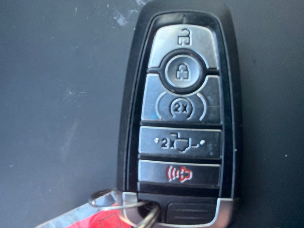 2025 Ford F-150 Lariat Hybrid
