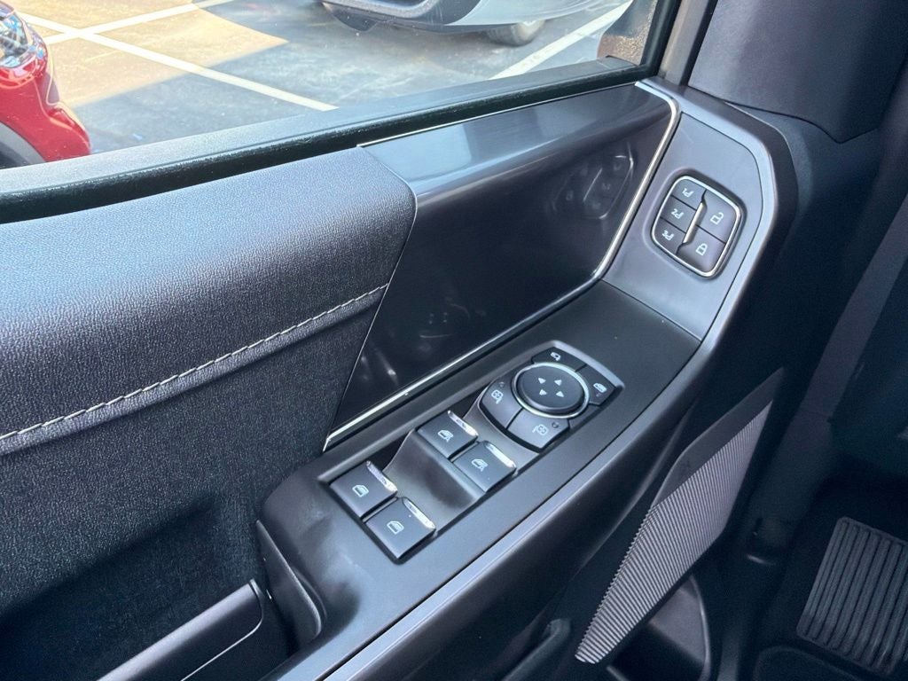 2025 Ford F-150 Lariat Hybrid