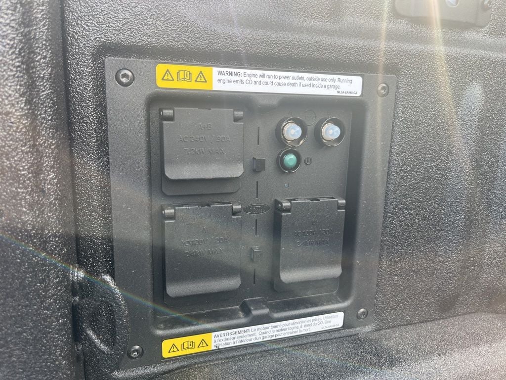 2025 Ford F-150 Platinum Hybrid