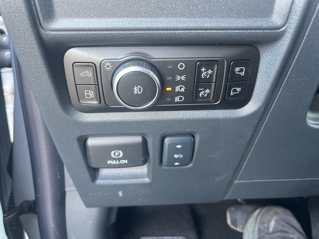 2025 Ford F-150 Platinum Hybrid