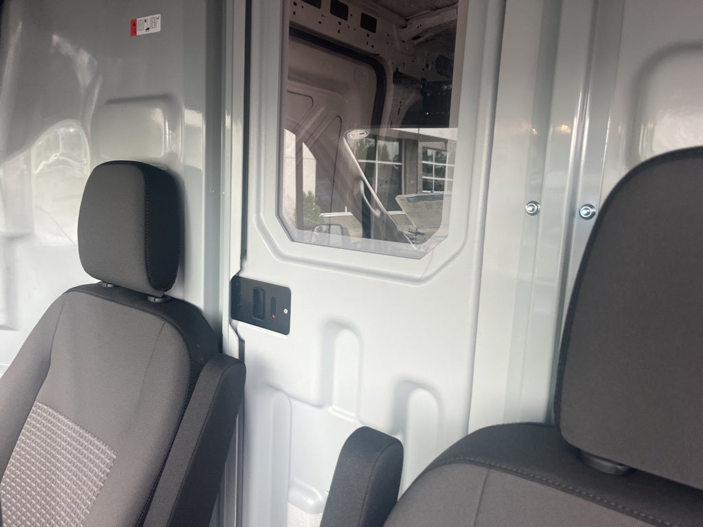 2025 Ford Transit-150 Base MEDIUM ROOF PARTION W/ SHELVES
