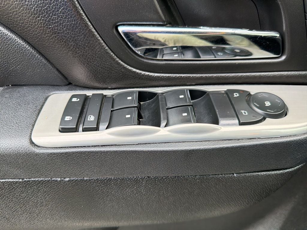 2014 Chevrolet Silverado 3500HD LTZ Flatbed