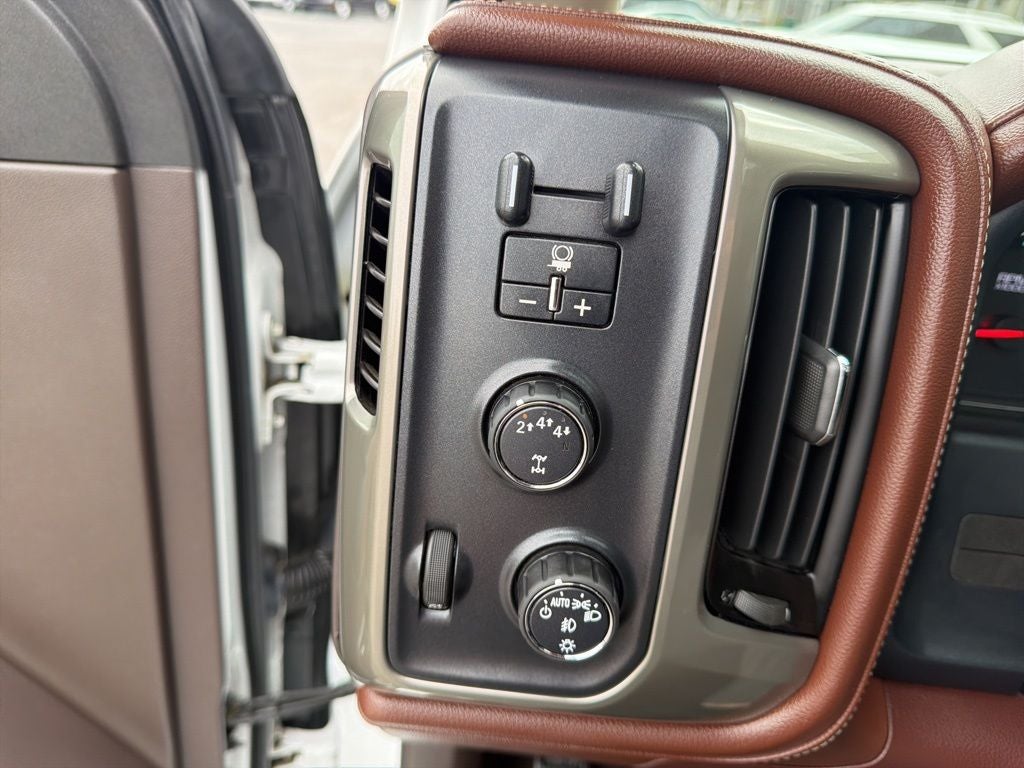 2017 Chevrolet Silverado 3500HD High Country