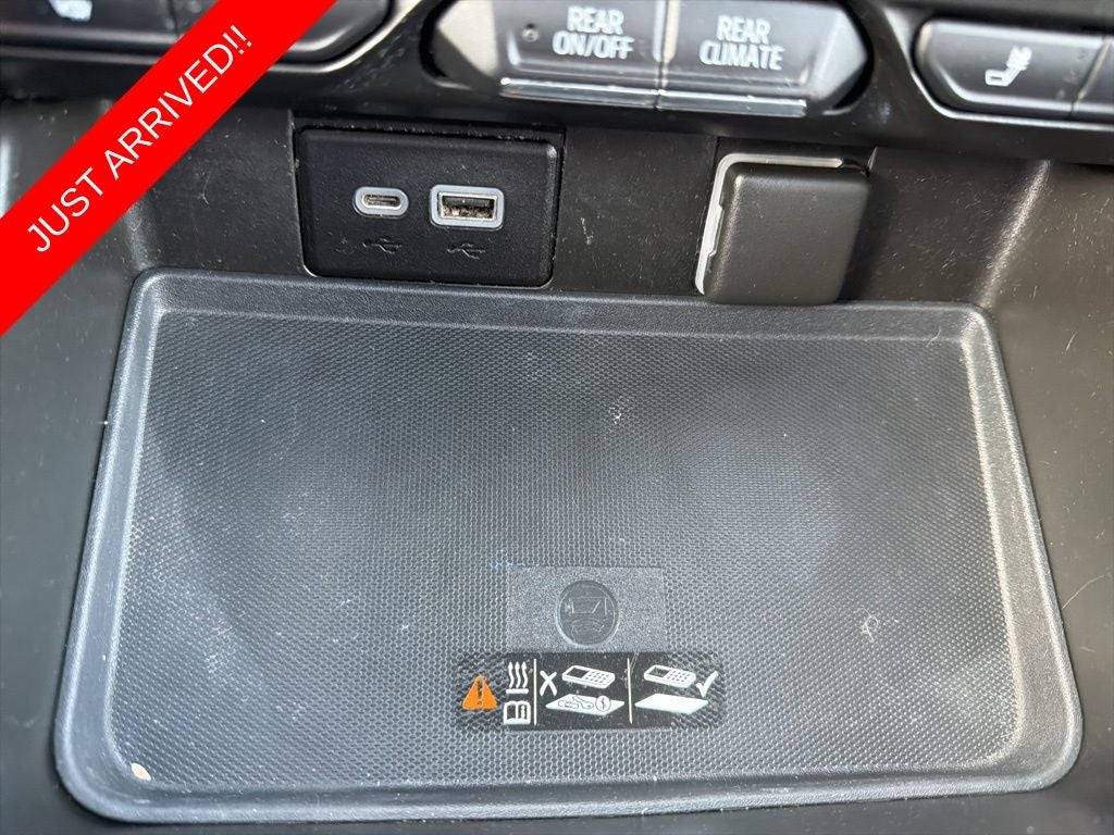 2021 Chevrolet Suburban RST