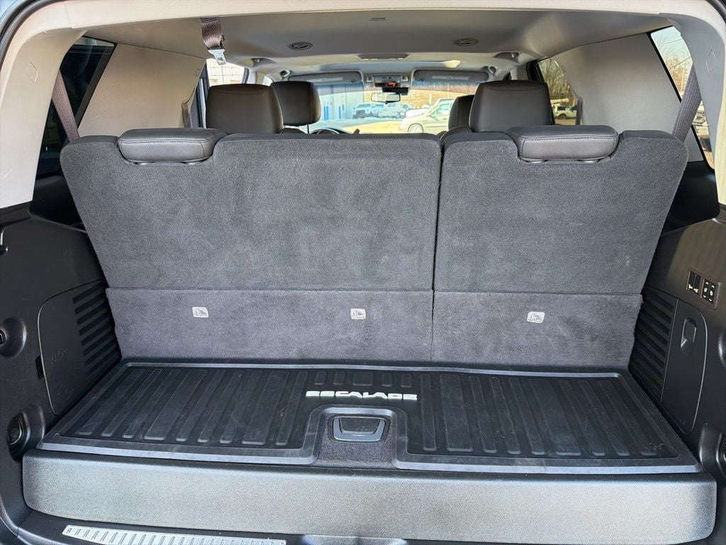 2017 Cadillac Escalade Luxury