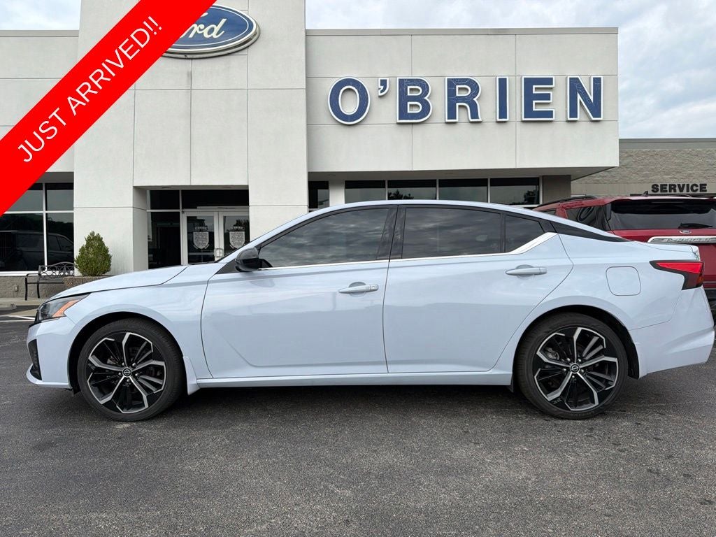2023 Nissan Altima 2.5 SR