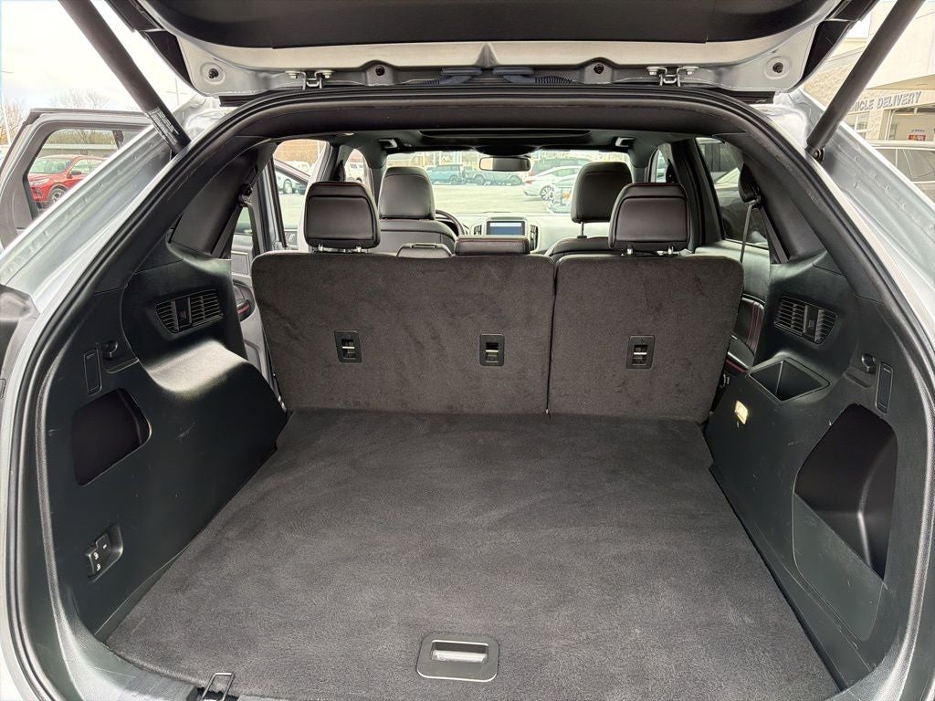 2022 Ford Edge ST Line