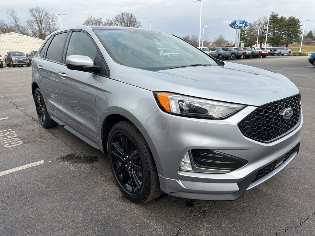 2022 Ford Edge ST Line