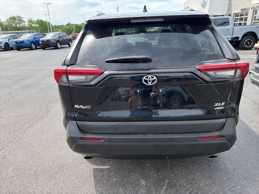 2020 Toyota RAV4 XLE Premium
