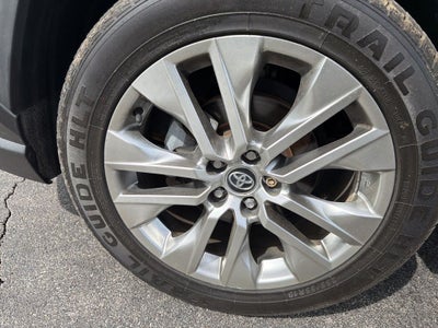 2020 Toyota RAV4 XLE Premium