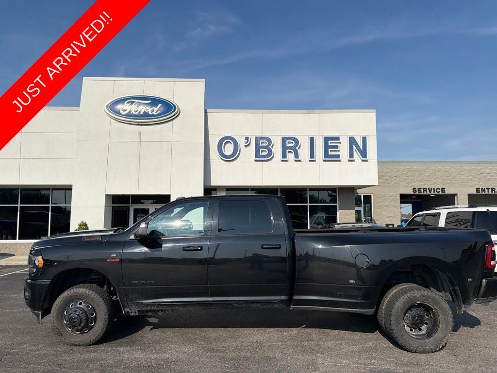 2022 RAM 3500 Big Horn Night Edition