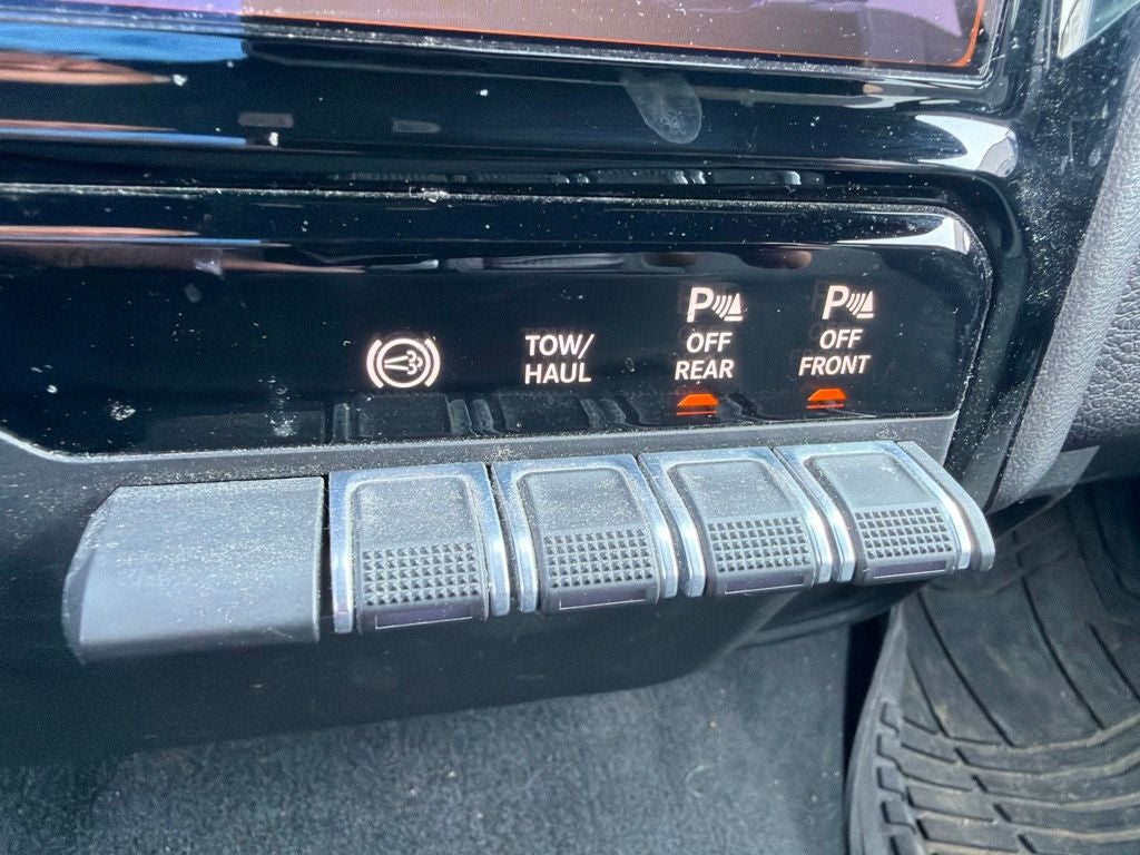 2022 RAM 3500 Big Horn Night Edition