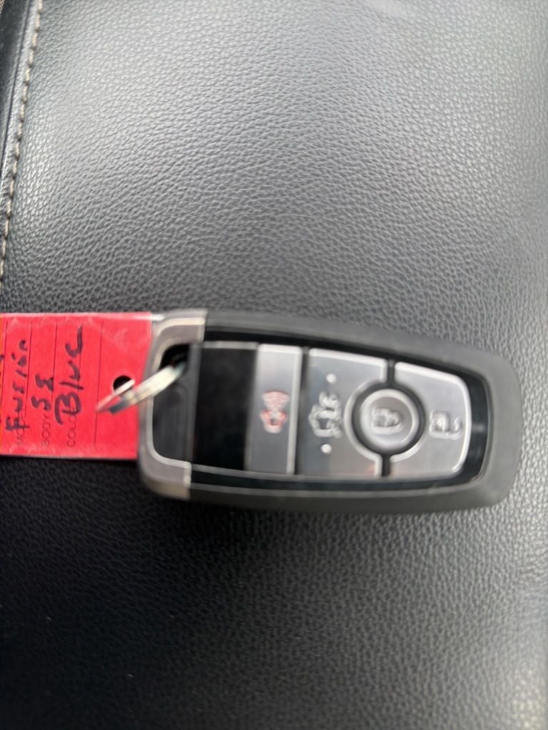 2020 Ford Fusion SE