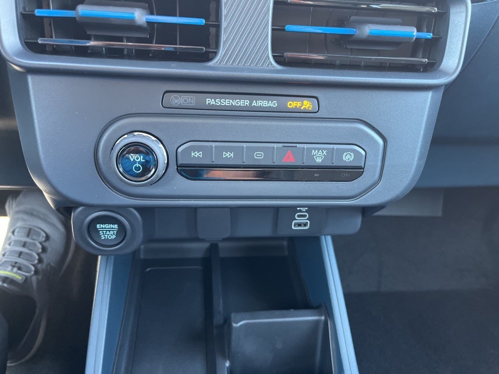 2025 Ford Maverick LOBO