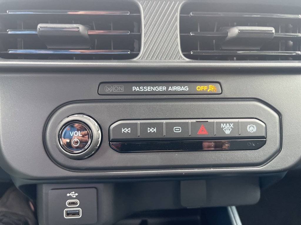 2025 Ford Maverick XL