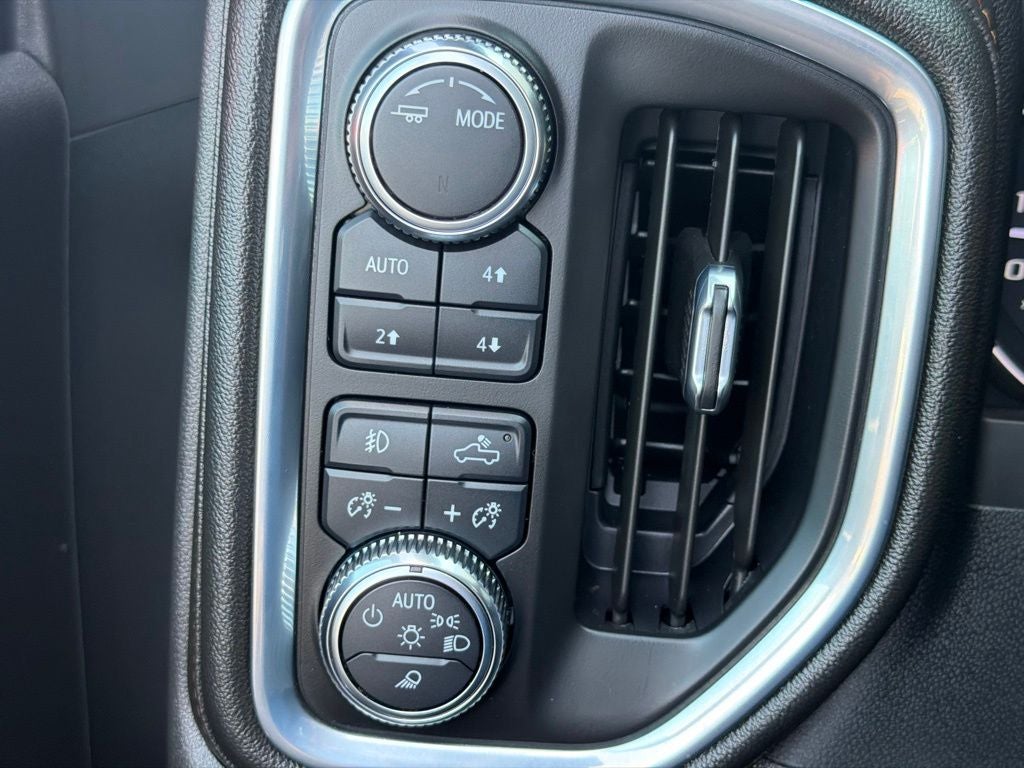 2022 GMC Sierra 1500 Limited AT4