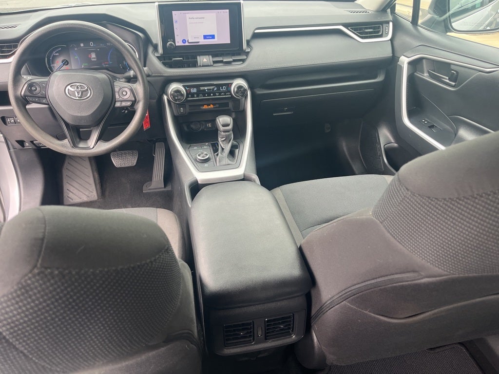 2023 Toyota RAV4 Hybrid LE