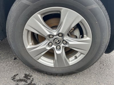 2022 Toyota RAV4 Hybrid XLE AWD