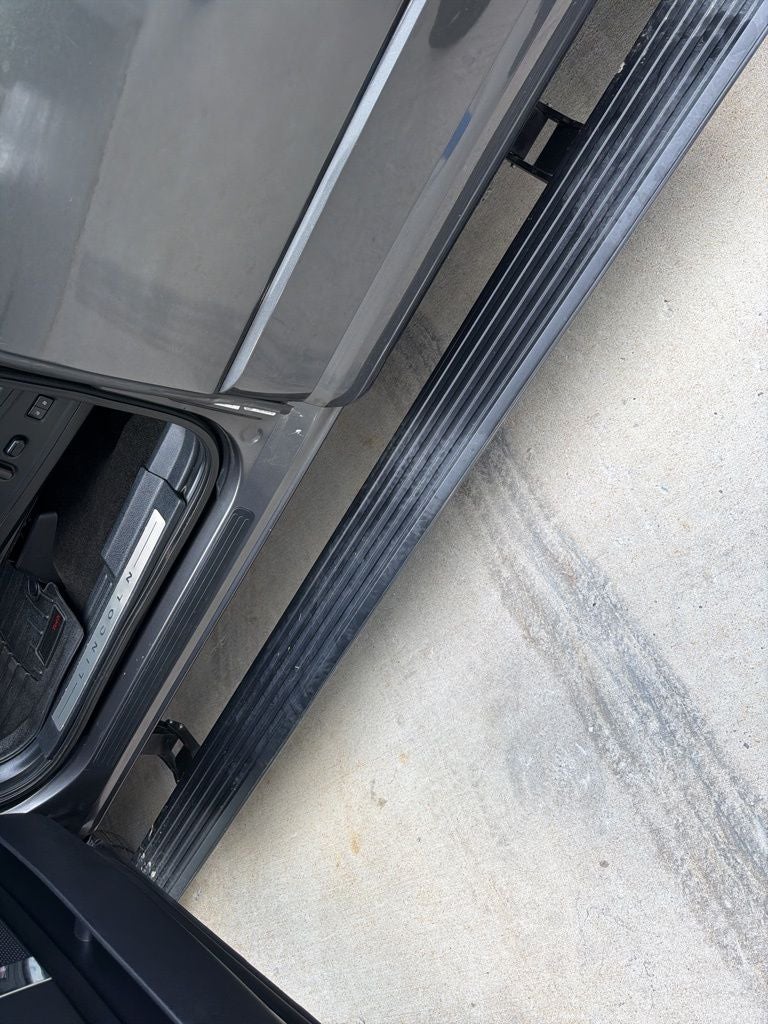 2017 Lincoln Navigator Select