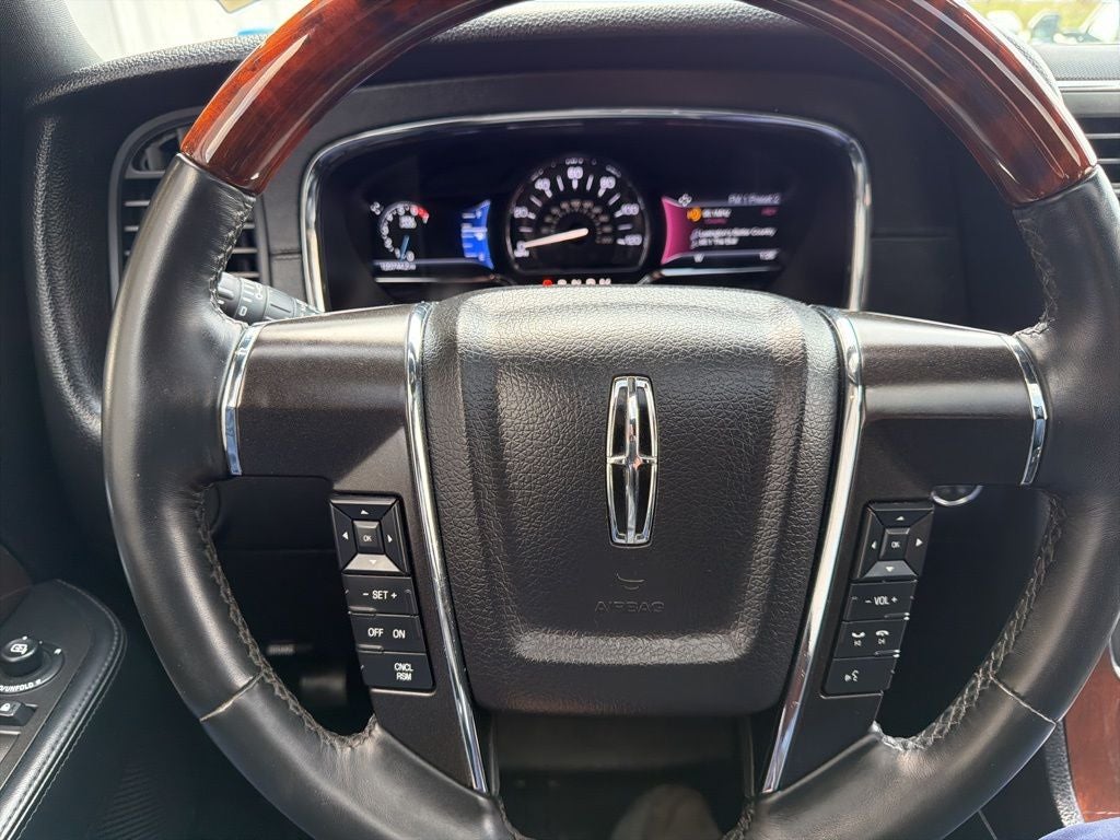 2017 Lincoln Navigator Select