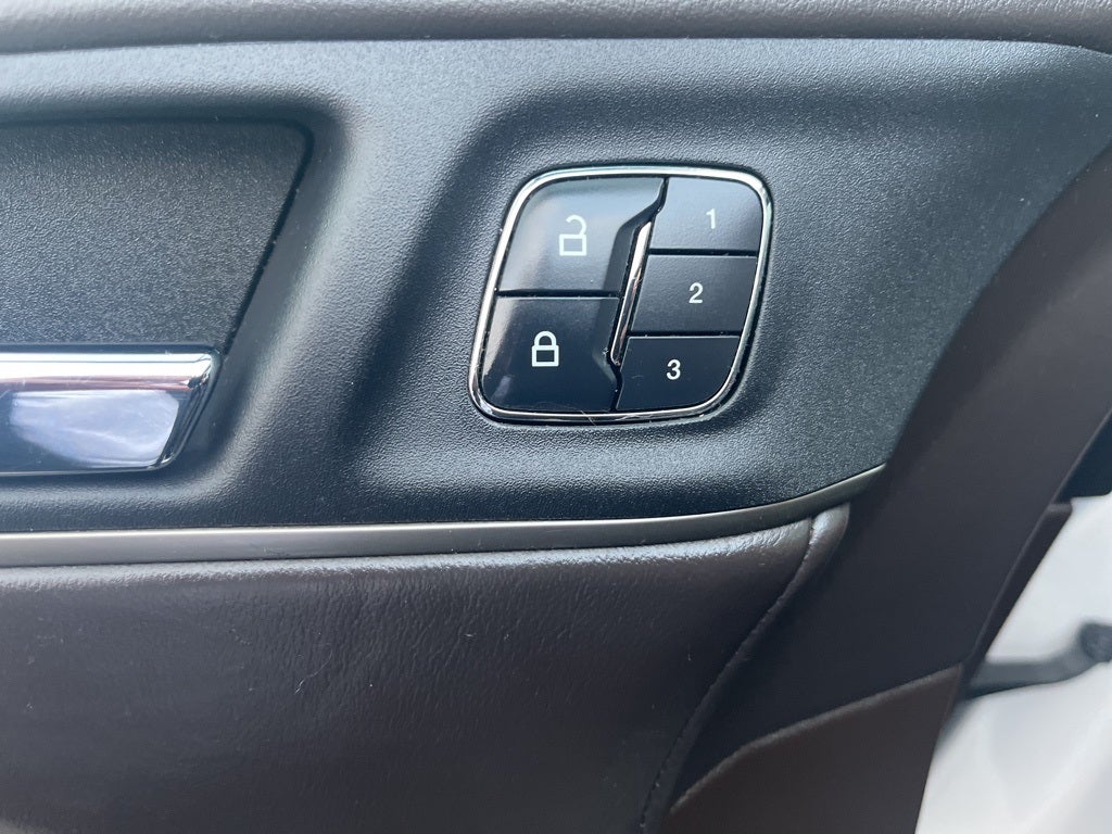 2018 Lincoln MKC Black Label