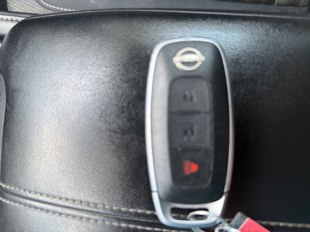2023 Nissan Pathfinder S