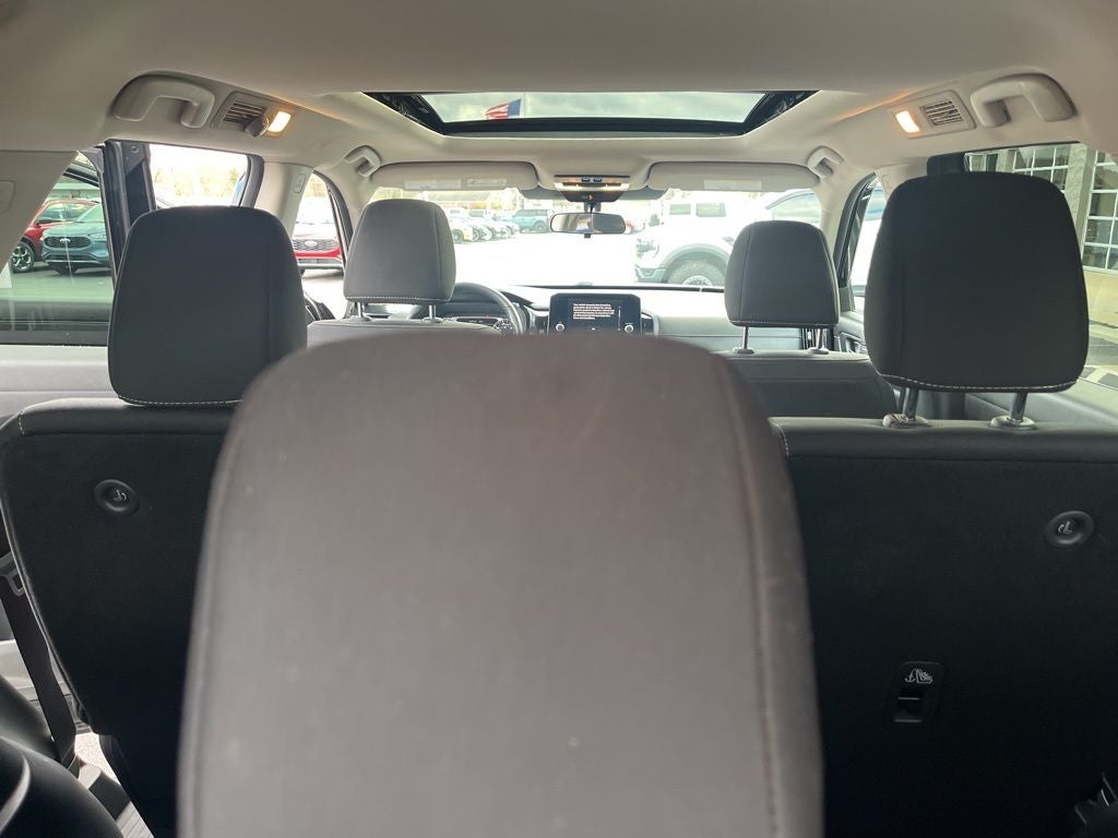 2023 Nissan Pathfinder SV