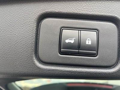 2023 Nissan Pathfinder SV