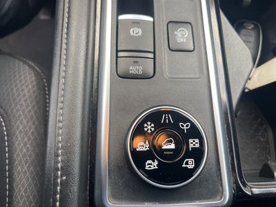 2023 Nissan Pathfinder SV