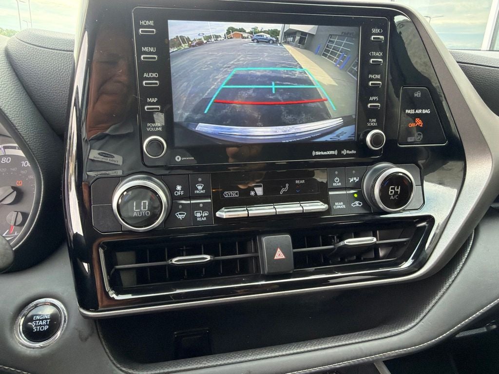 2022 Toyota Highlander LE