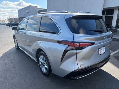 2024 Toyota Sienna Limited 7 Passenger