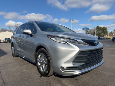 2024 Toyota Sienna Limited 7 Passenger