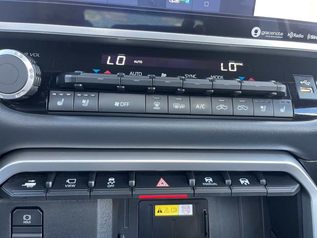 2022 Toyota Tundra Platinum