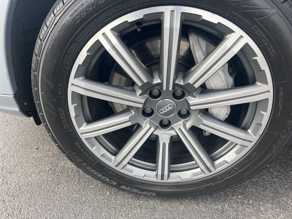 2019 Audi Q7 55 Premium Plus quattro