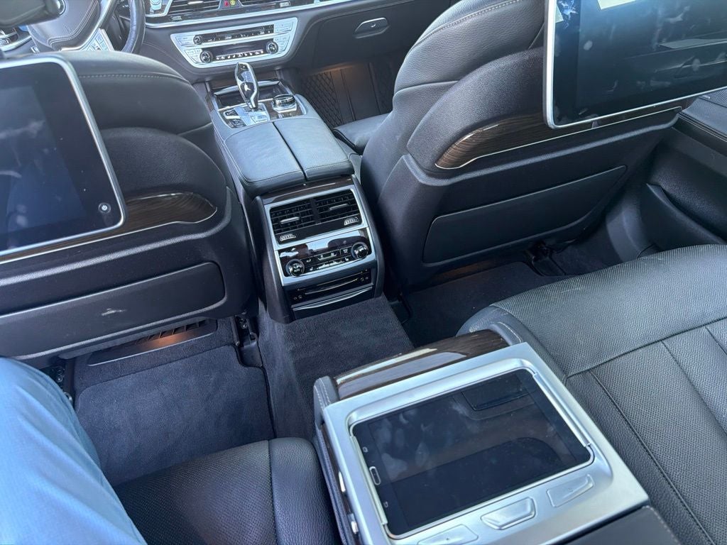 2020 BMW 7 Series 745e xDrive iPerformance