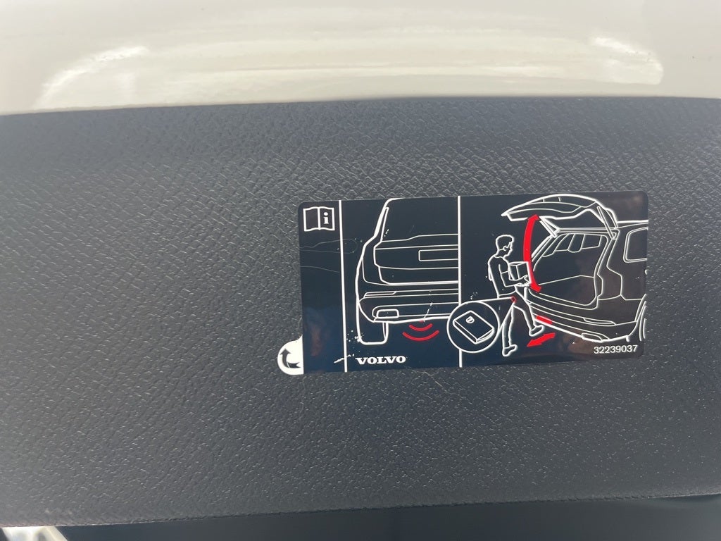 2022 Volvo XC90 T6 Inscription