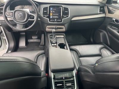 2022 Volvo XC90 T6 Inscription